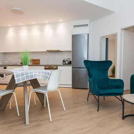 Kipseli New Modern Cosy Apt No 3 *