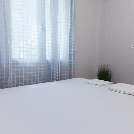 Kipseli New Modern Cosy Apt No 3 *